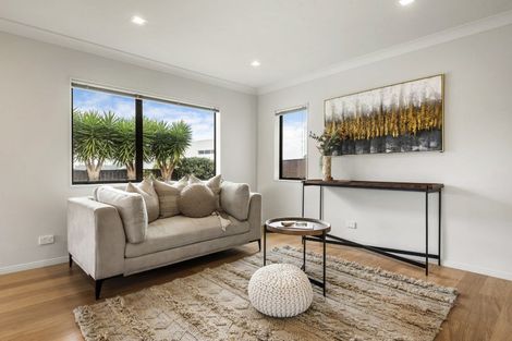 Photo of property in 94 Oakway Drive, Schnapper Rock, Auckland, 0632