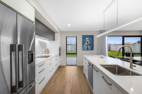 Photo of property in 66 Ridgeland Way, West Melton, 7618