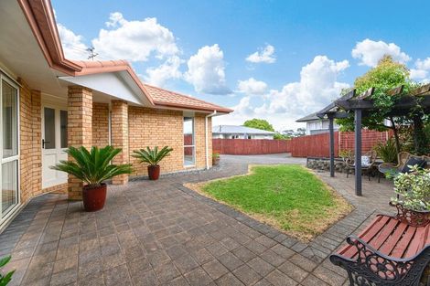 Photo of property in 56a Vodanovich Road, Te Atatu South, Auckland, 0610