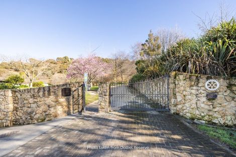 Photo of property in 6 Matthews Place, Taradale, Napier, 4112