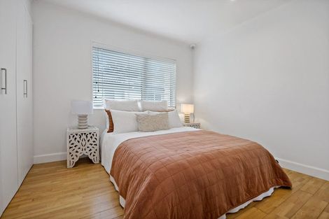 Photo of property in 82e Verbena Road, Birkdale, Auckland, 0626