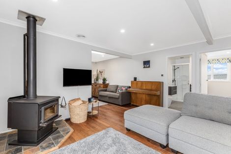 Photo of property in 118 Kahu Road, Paremata, Porirua, 5024