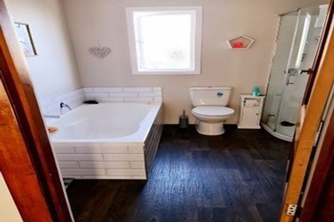 Photo of property in 138 Russell Street, Westport, 7825