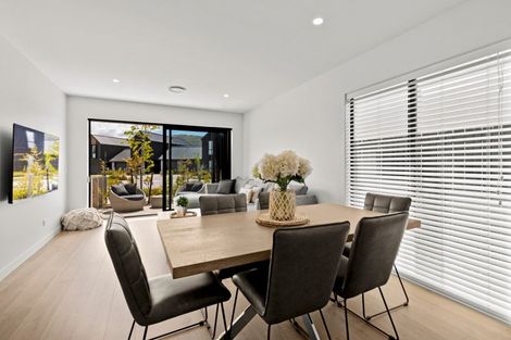 Photo of property in 17 Inder Street, Jacks Point, 9371