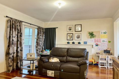 Photo of property in 24 Aotea Road, Glen Eden, Auckland, 0602