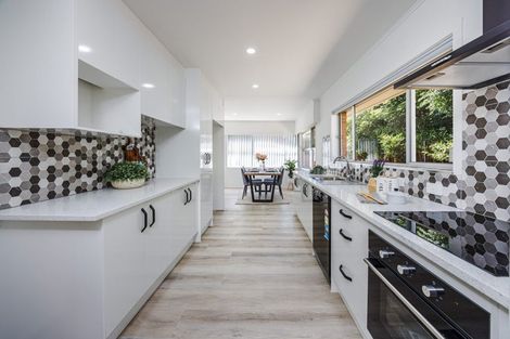 Photo of property in 3 Halcyon Place, Papatoetoe, Auckland, 2025