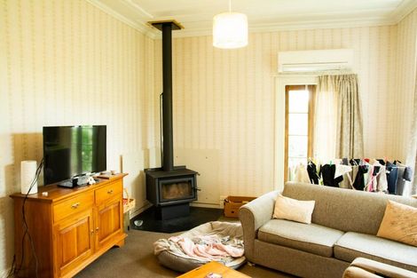 Photo of property in 36 Adderley Terrace, Ravensbourne, Dunedin, 9022