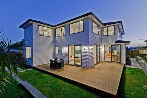 Photo of property in 5 Tawa Place, Orewa, 0931