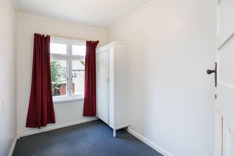 Photo of property in 17 Haydon Street, Roslyn, Palmerston North, 4414