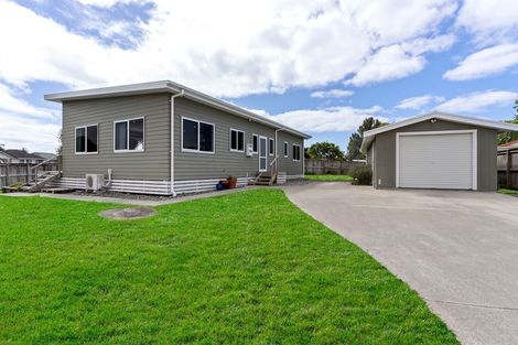 Photo of property in 13 Ruth Street, Manurewa, Auckland, 2102