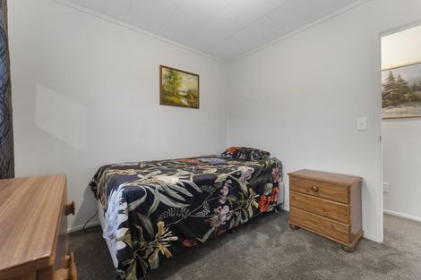 Photo of property in 15 Hanmer Place, Highbury, Palmerston North, 4412