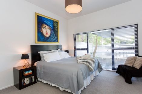 Photo of property in 135 Springfield Road, St Albans, Christchurch, 8014