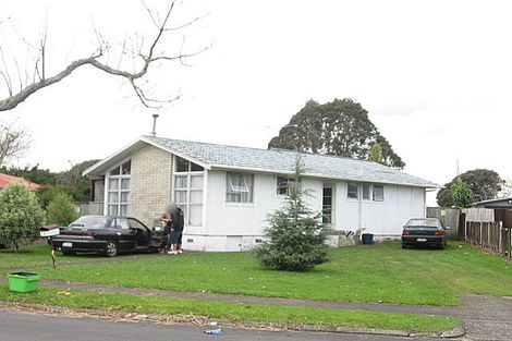 Photo of property in 4 Leaver Place, Weymouth, Auckland, 2103