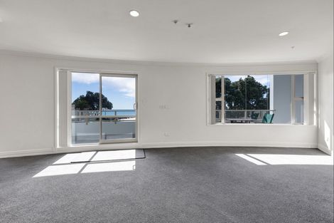 Photo of property in 1e Queen Street, New Plymouth, 4310