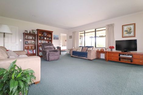 Photo of property in 2 Merrimana Drive, Thames, 3500