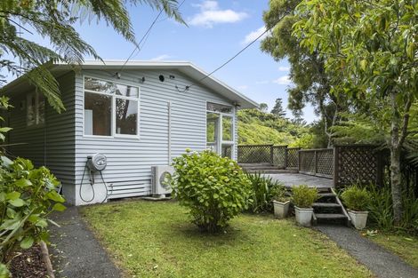Photo of property in 156 Miromiro Road, Normandale, Lower Hutt, 5010