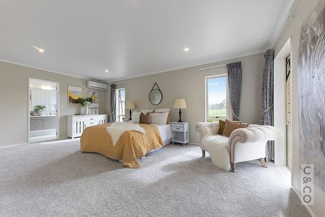 Photo of property in 289 Old North Road, Kumeu, 0892
