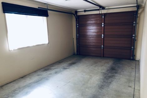 Photo of property in 17a Lesa Annis Place, Henderson, Auckland, 0612