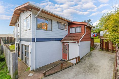 Photo of property in 45 Matuhi Rise, Henderson, Auckland, 0612