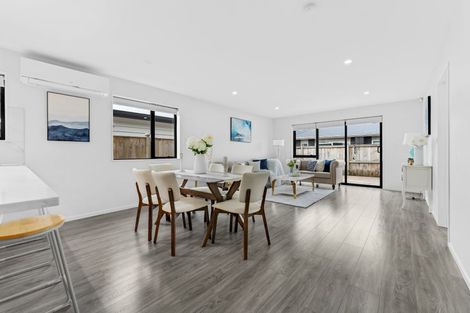 Photo of property in 14 Noia Way, Karaka, Papakura, 2113