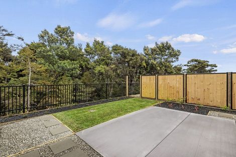 Photo of property in 30 Te Aniwaniwa Terrace, Albany, Auckland, 0632