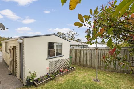 Photo of property in 1/3 Ellice Road, Totara Vale, Auckland, 0629