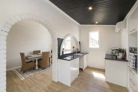 Photo of property in 1 Sandilands Street, Feilding, 4702