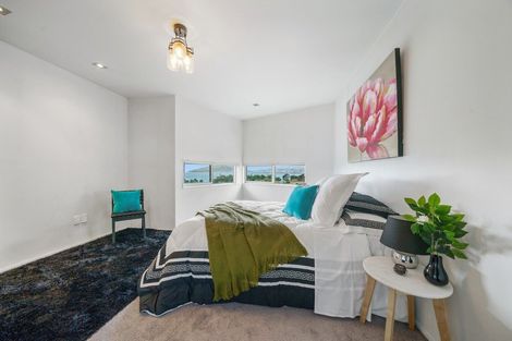 Photo of property in 17/2 Onslow Road, Khandallah, Wellington, 6035