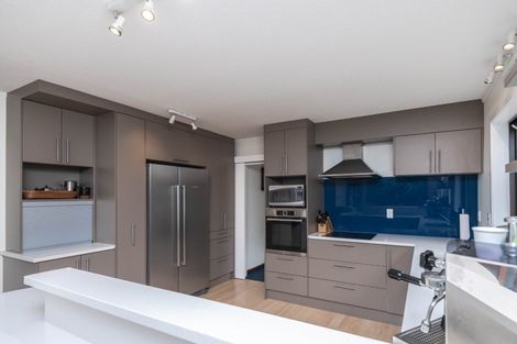 Photo of property in 39 Thatcher Crescent, Crofton Downs, Wellington, 6035