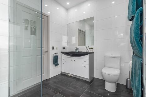 Photo of property in 75b Paremata Haywards Road, Pauatahanui, Porirua, 5381