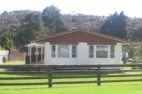 Photo of property in 1 Belton Place, Hikurangi, 0114