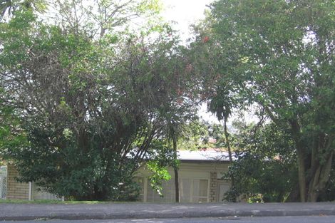 Photo of property in 3/134 Edmonton Road, Te Atatu South, Auckland, 0610