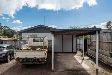 Photo of property in 2/8 Helena Street, Massey, Auckland, 0614