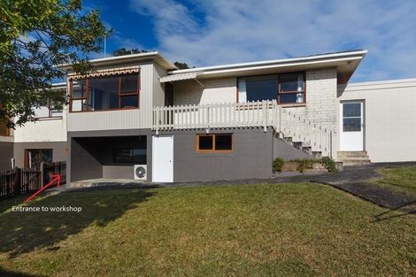 Photo of property in 2/37 Donovan Street, Blockhouse Bay, Auckland, 0600