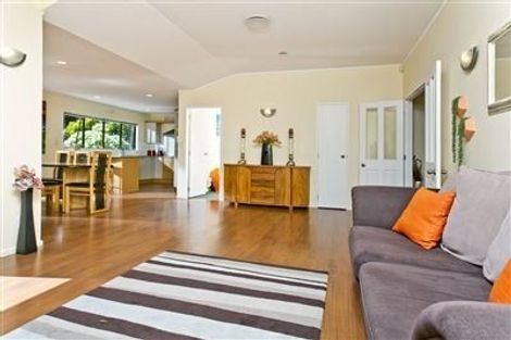 Photo of property in 20 Pukatea Avenue, Albany, Auckland, 0632