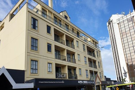 Photo of property in Maddison Apartments, 3/6d Queen Street, Palmerston North, 4410