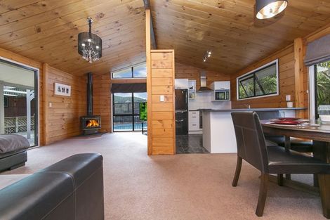 Photo of property in 8 Duke Street, Riverhead, 0820