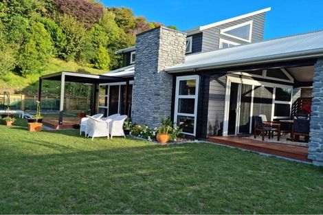 Photo of property in 5 Okoare Lane, Ferndale, New Plymouth, 4310