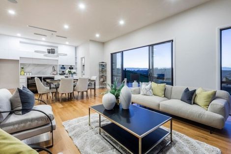 Photo of property in 7 Headland Drive, Long Bay, Auckland, 0630