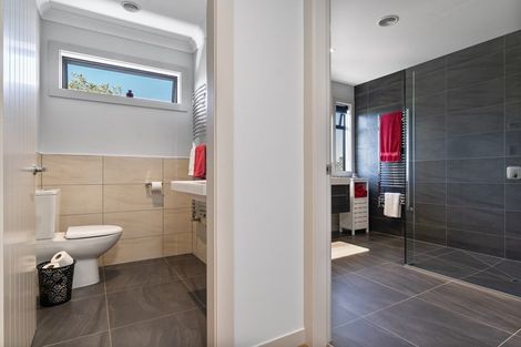 Photo of property in 6 Camellia Lane, Carterton, 5713