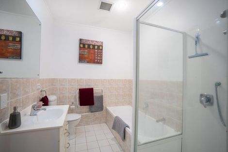 Photo of property in Maddison Apartments, 1/6f Queen Street, Palmerston North, 4410