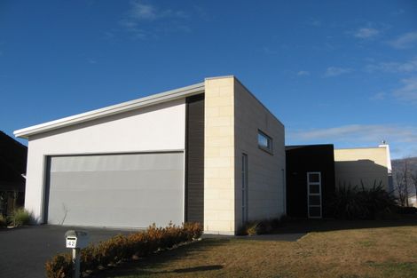 Photo of property in 42 Rob Roy Lane, Wanaka, 9305