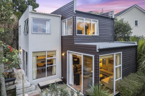 Photo of property in 229b Titirangi Road, Titirangi, Auckland, 0604