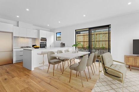 Photo of property in 35 Cambie Avenue, Red Beach, 0932