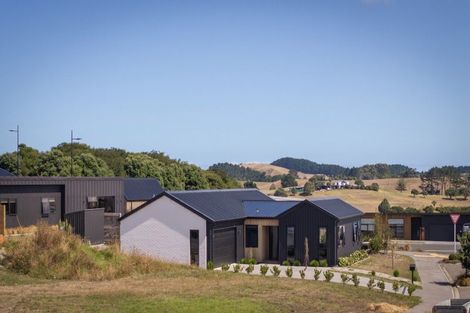 Photo of property in 2 Tunarau Street, Raglan, 3225