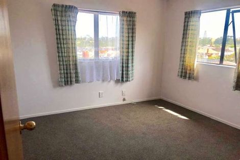 Photo of property in 32a Rogan Street, Mount Roskill, Auckland, 1041