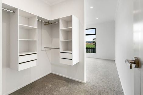 Photo of property in 35 Overton Street, Rototuna North, 3210