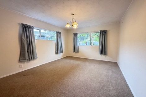 Photo of property in 70 Glencoe Road, Browns Bay, Auckland, 0630