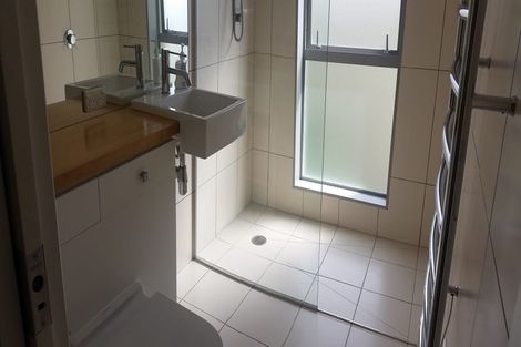 Photo of property in 3/16 Oriental Terrace, Oriental Bay, Wellington, 6011