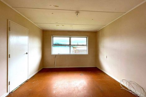 Photo of property in 15 Thompson Street, Tokoroa, 3420
